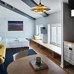 Bez Kantow Boutique Rooms